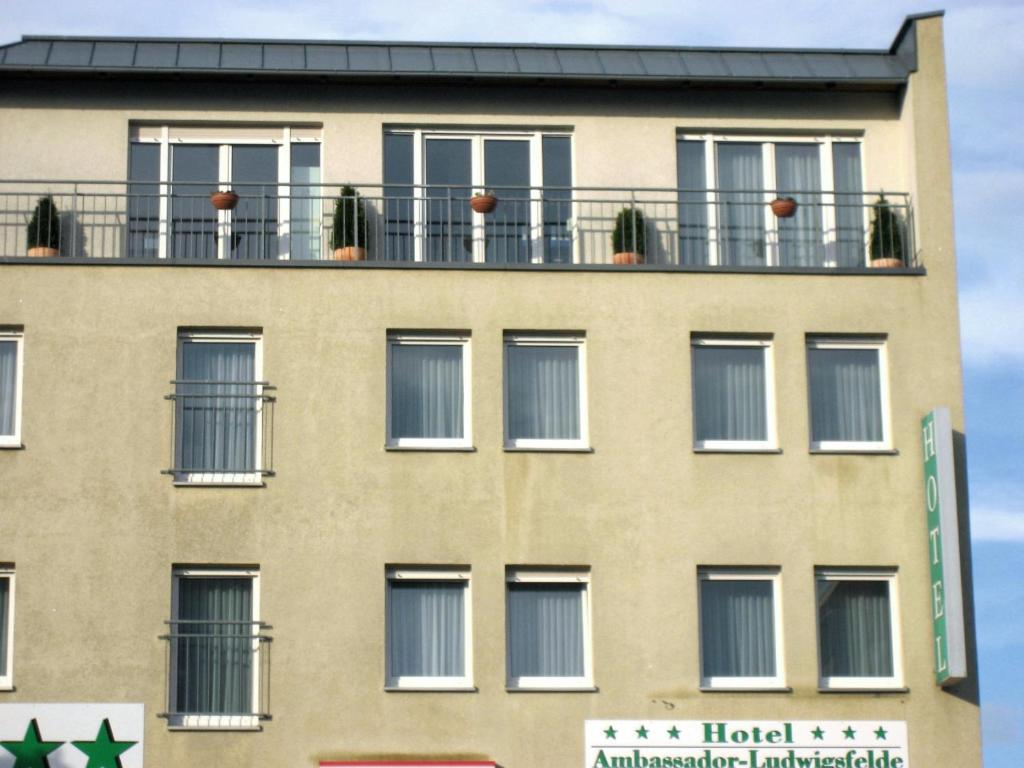 Hotel Ambassador-Ludwigsfelde Εξωτερικό φωτογραφία